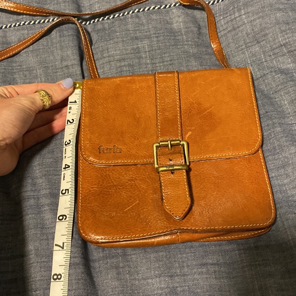 Vintage FURLA crossbody! - Picture 5 of 6